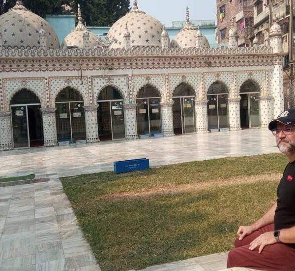 Visiting Star Mosque in Dhaka